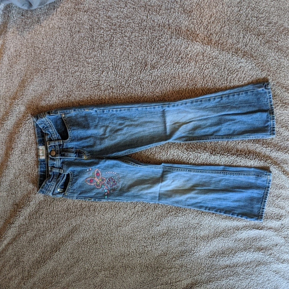 🌻 Embroidered Jeans